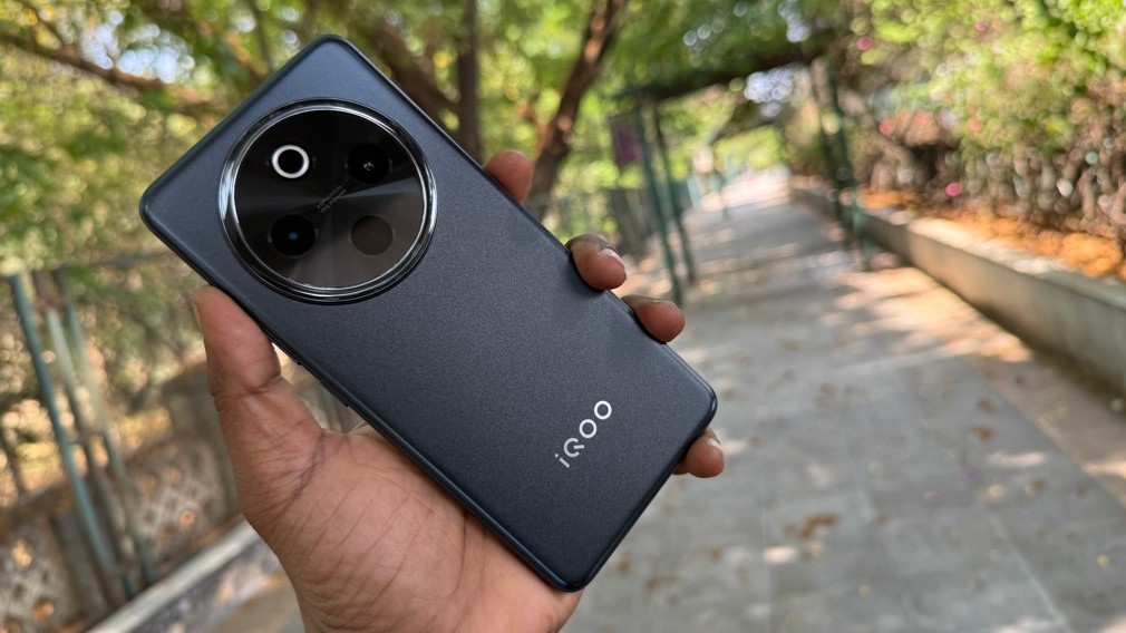 iQOO Z10R Price in India 2025