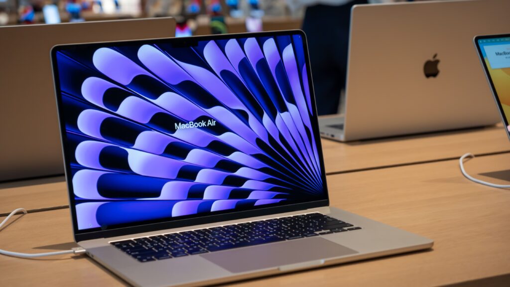 MacBook Air M1 in 2025, 