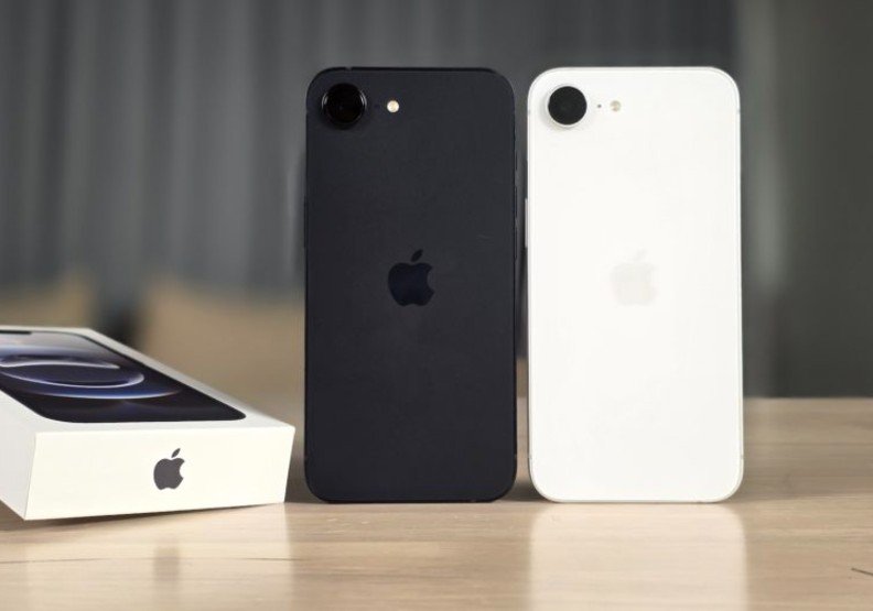 Apple iPhone 16e One Year Reviews Specs, Price in India & USA, Features